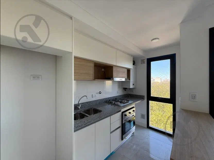 VENTA | SEMI PISO | 2 AMBIENTES | VISTA PANORÁMICA | PLAZA PERALTA RAMOS 4