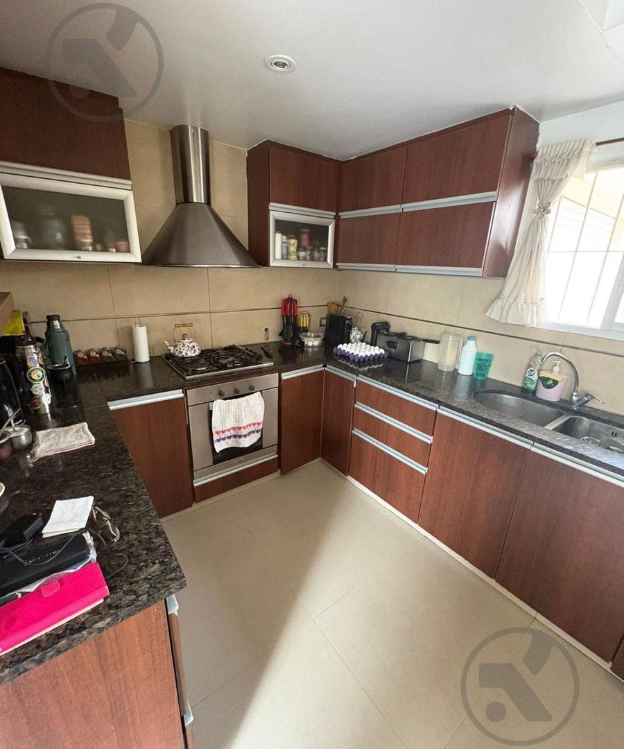 Foto de VENTA | CASA 4 ambientes con patio y jardin., imagen 4