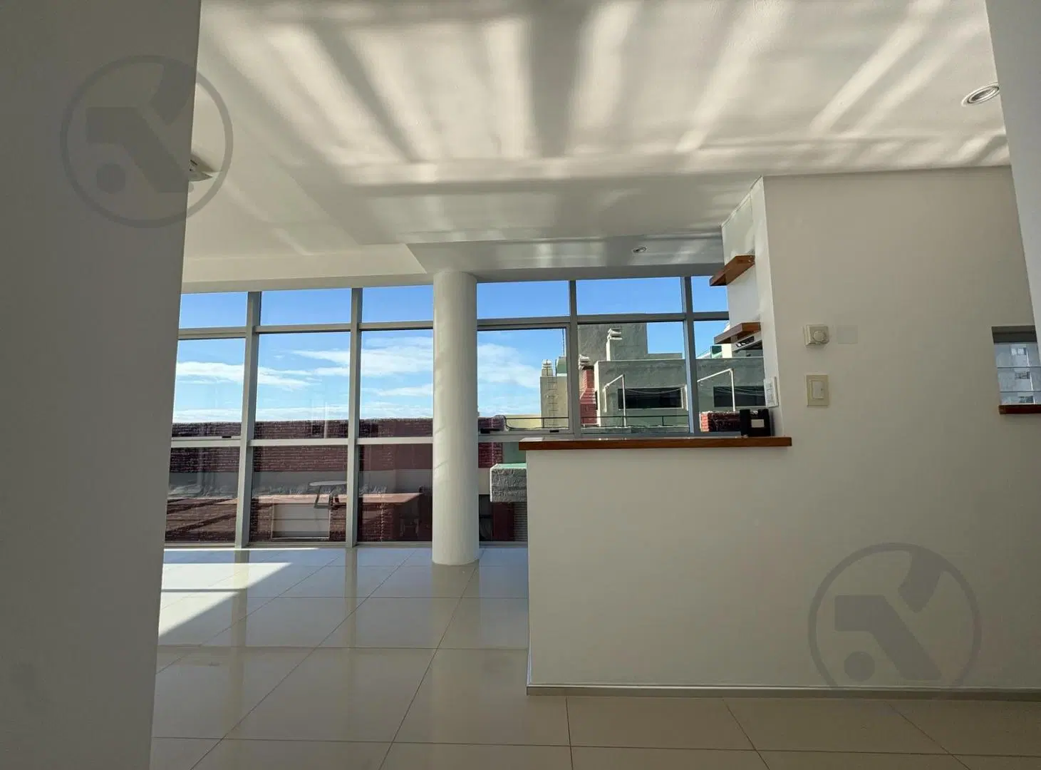 ALQUILER | VISTA AL MAR | SEMIPISO | 3 AMBIENTES | PLAYA CHICA 2