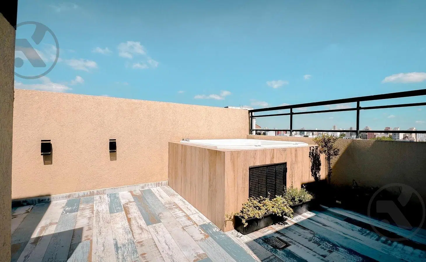 DEPARTAMENTO 6 AMB EN DUPLEX | TERRAZA Y QUINCHO PRIVADO | PLAZA MITRE 3