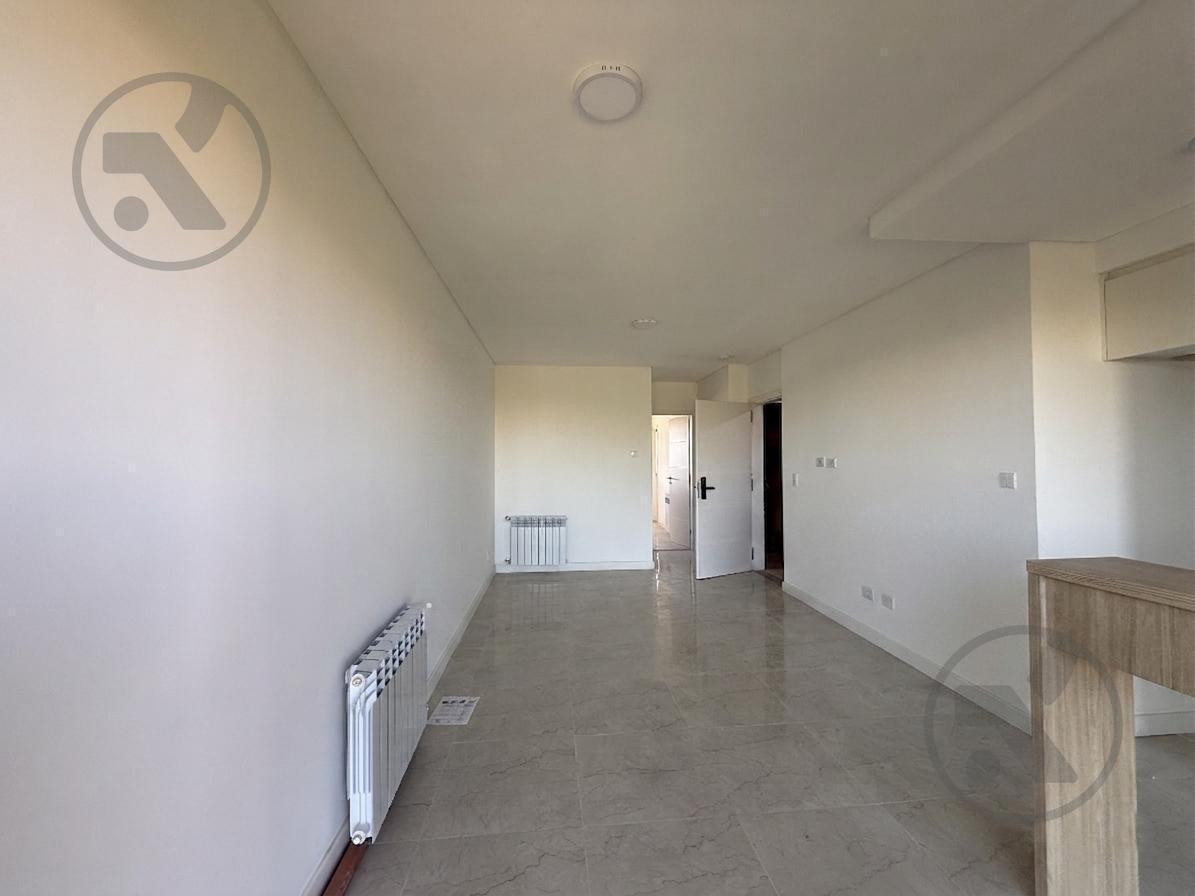 Foto de VENTA | SEMI PISO | 2 AMBIENTES | VISTA PANORÁMICA | PLAZA PERALTA RAMOS, imagen 1