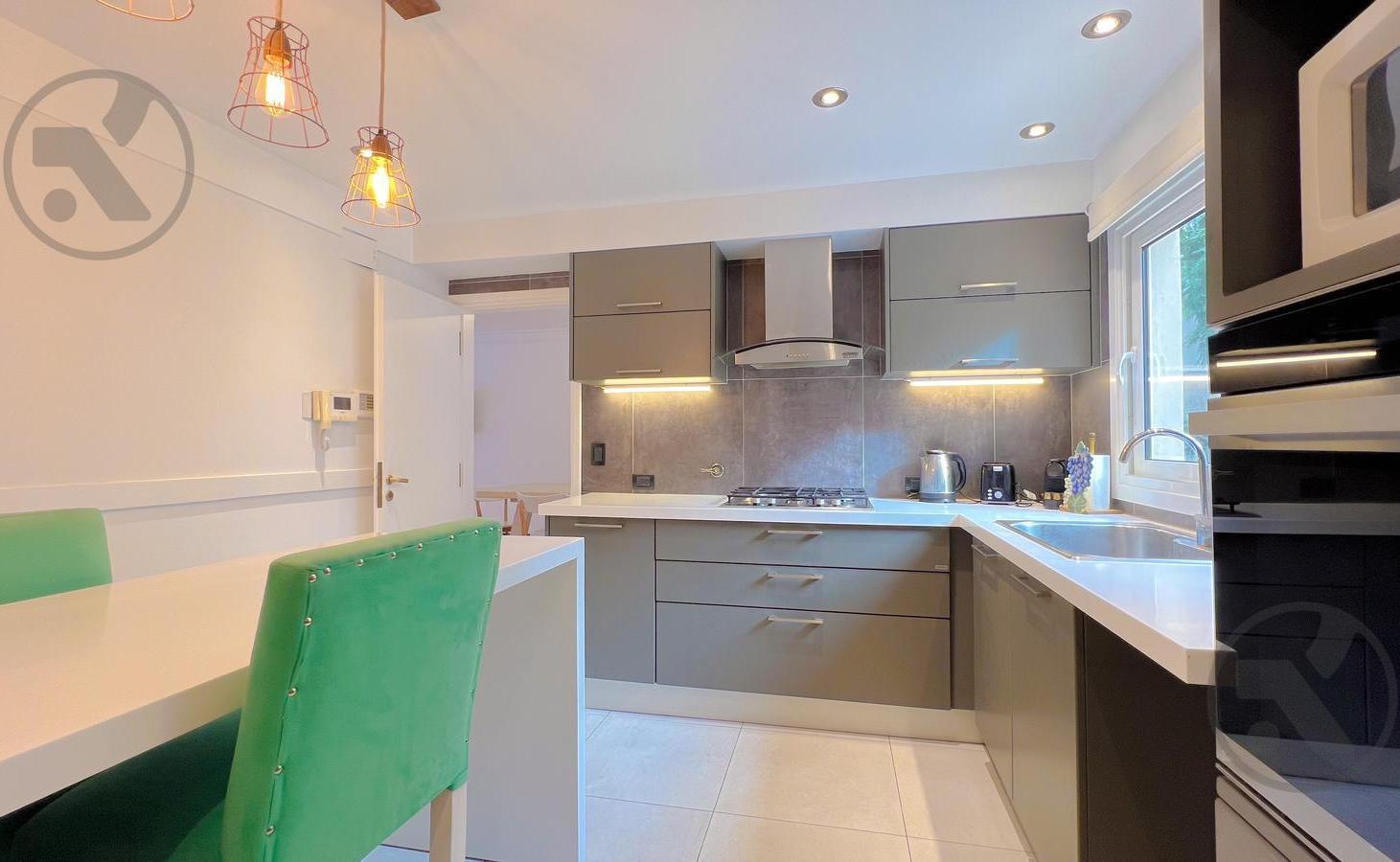Foto de ALQUILER 24 MESES | MODERNA CASA 4 AMBIENTES | PARQUE Y COCHERA | PLAYA GRANDE, imagen 2