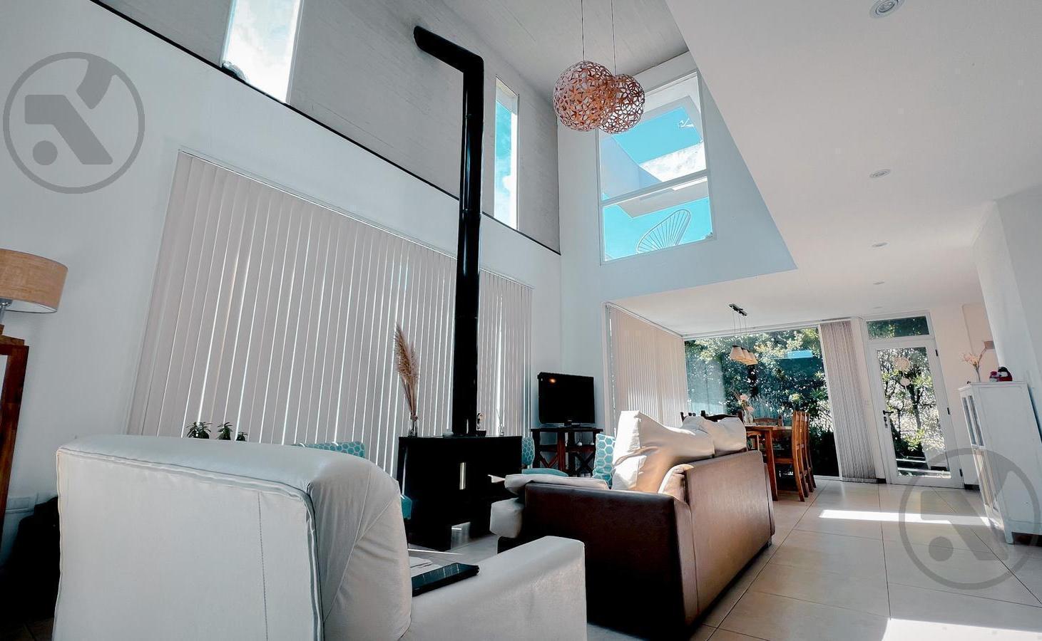 Foto de VENTA | CASA 5 AMBIENTES | BARRIO PRIVADO LAS PRUNAS, imagen 1