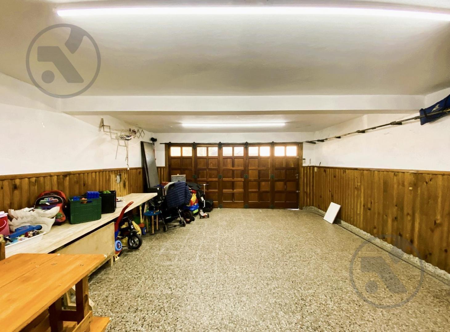 Foto de CASA 6 AMB CON QUINCHO Y JARDÍN EN ESQUINA | COLINAS DE P RAMOS, imagen 2