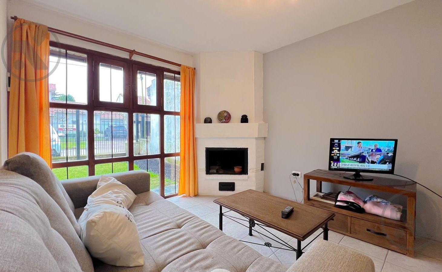 Foto de VENTA | DUPLEX 3 AMBIENTES CON PARQUE Y COCHERA | CAISAMAR, imagen 2
