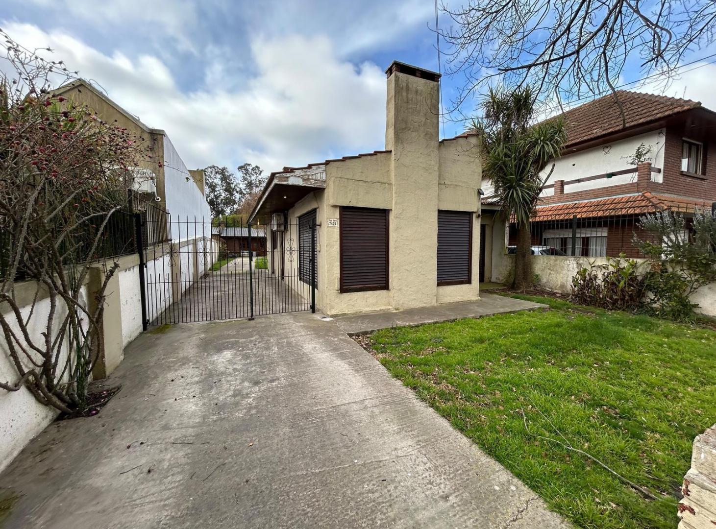 Foto de VENTA | CASA 4 AMBIENTES CON QUINCHO | ZONA AEROPUERTO, imagen 4