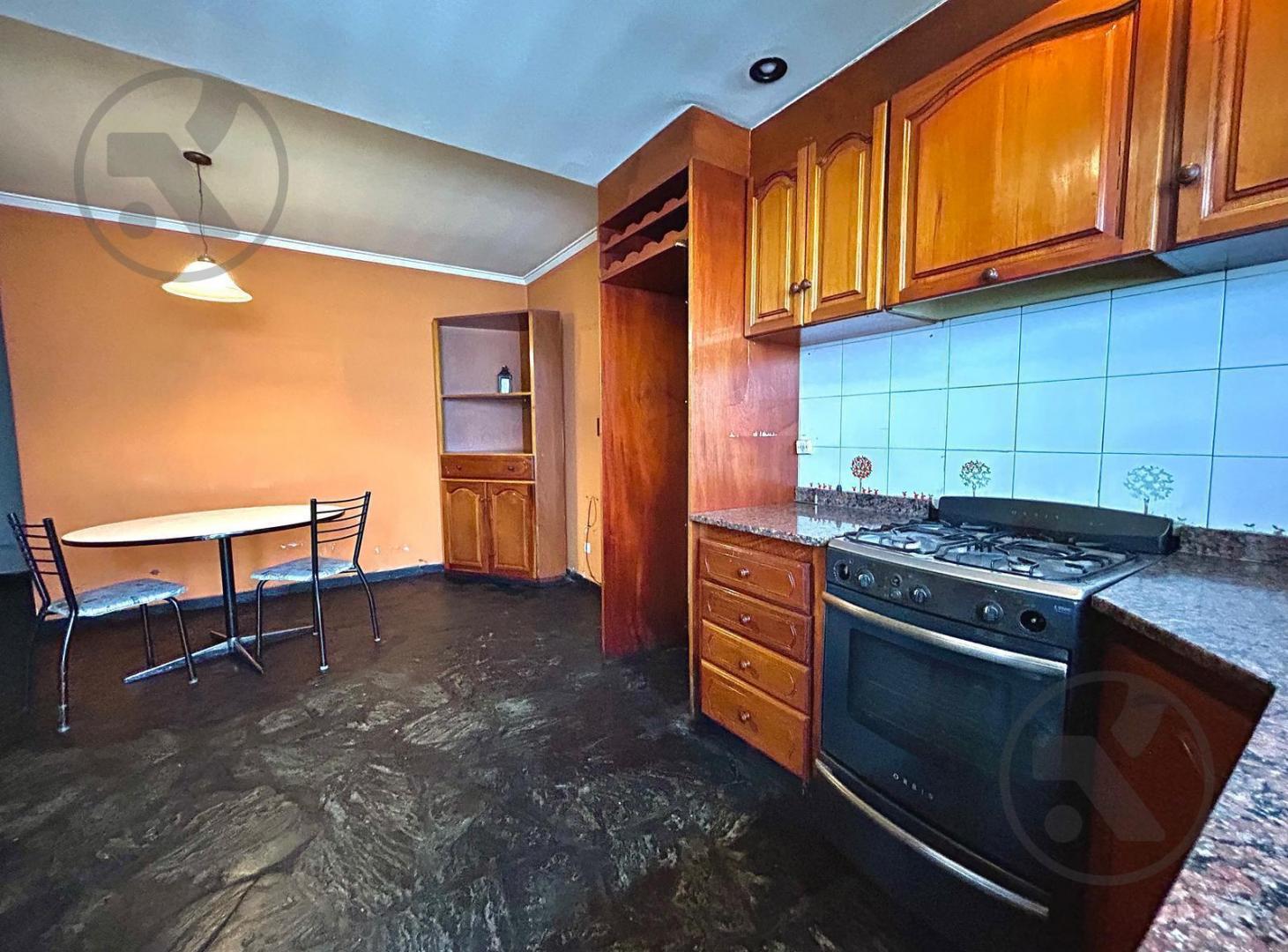 Foto de VENTA | CASA 4 AMBIENTES CON QUINCHO | ZONA AEROPUERTO, imagen 2