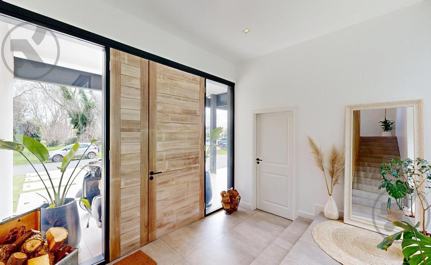 Foto de RETASADO | VENTA | MODERNA CASA | BARRIO RUMENCO, imagen 2
