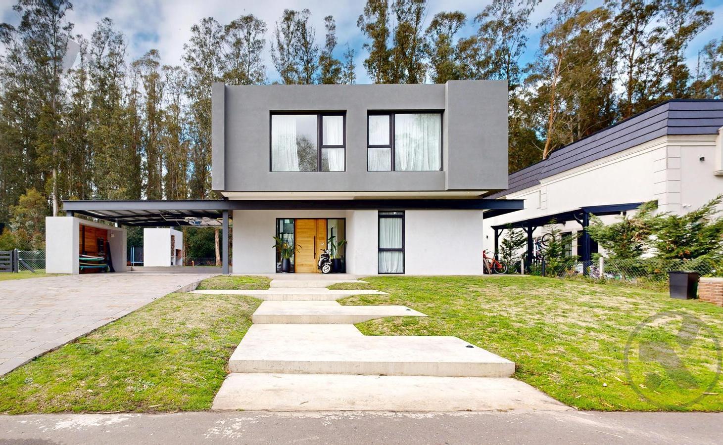 Foto de RETASADO | VENTA | MODERNA CASA | BARRIO RUMENCO, imagen 1
