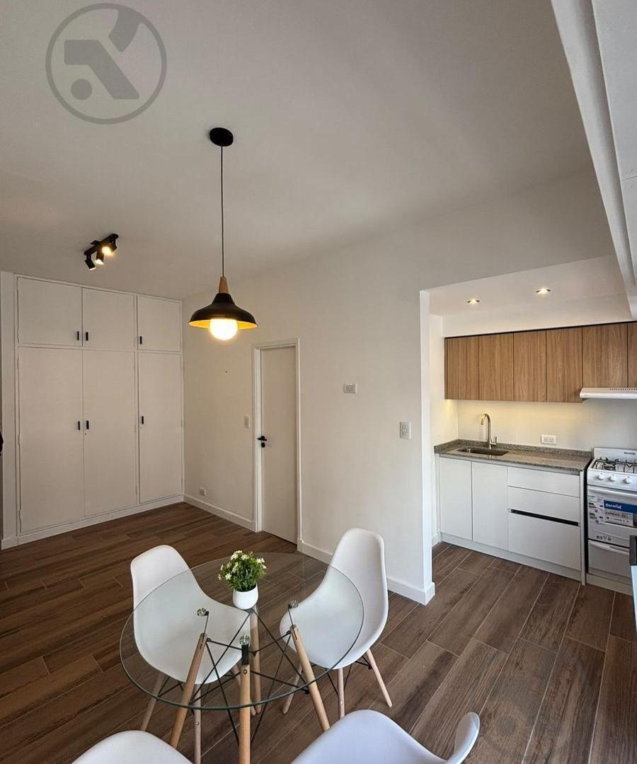 Foto de VENTA | MONOAMBIENTE CON BALCON AL FRENTE | CENTRO, imagen 1