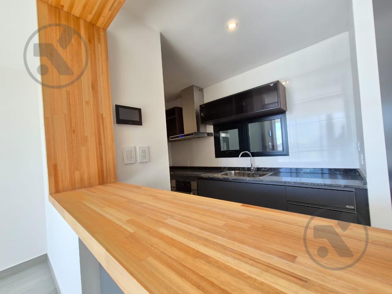 Foto de VENTA | DEPARTAMENTO 2 AMBIENTES | BALCÓN | COCHERA | BAULERA | PLAZA, imagen 3