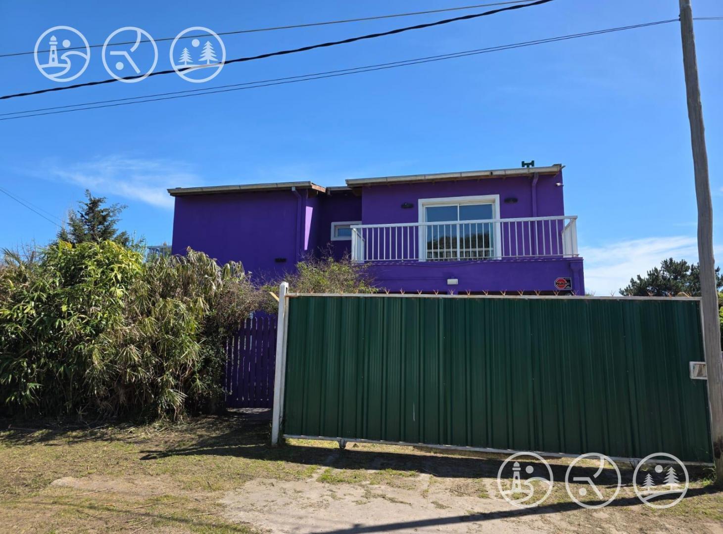 Foto de VENTA | CHALET DE 5 AMBIENTES | BARRIO PLAYA SAN CARLOS, imagen 2