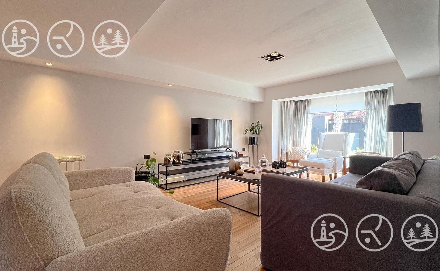 Foto de VENTA | MODERNO CHALET | ZONA GUEMES | LOS TRONCOS, imagen 5