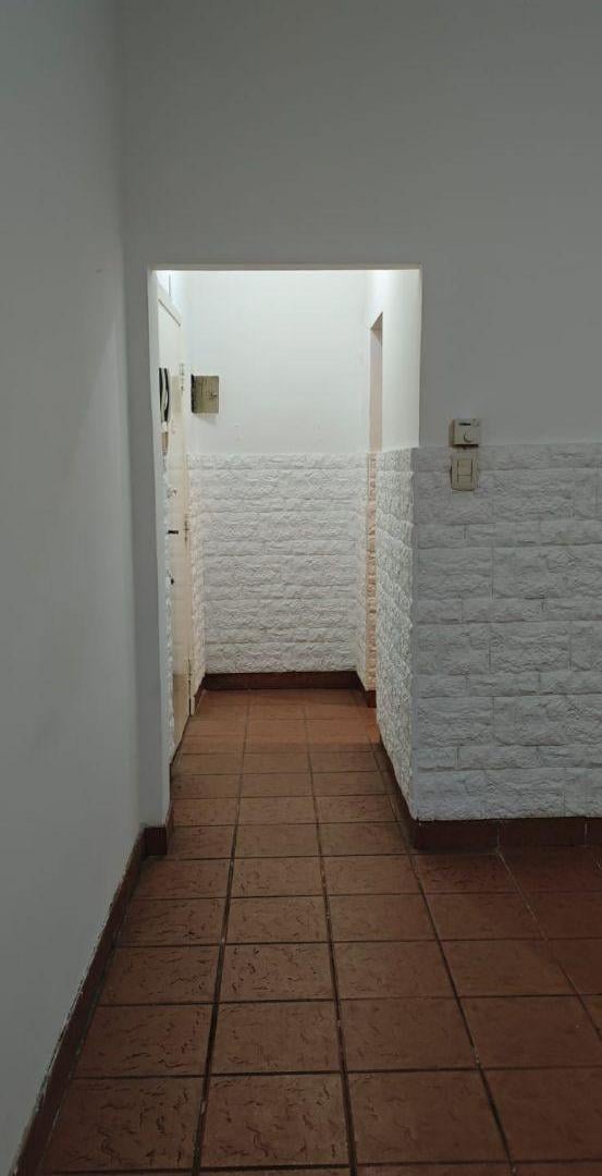 Departamento 3 ambientes, con dos patios, tipo PH