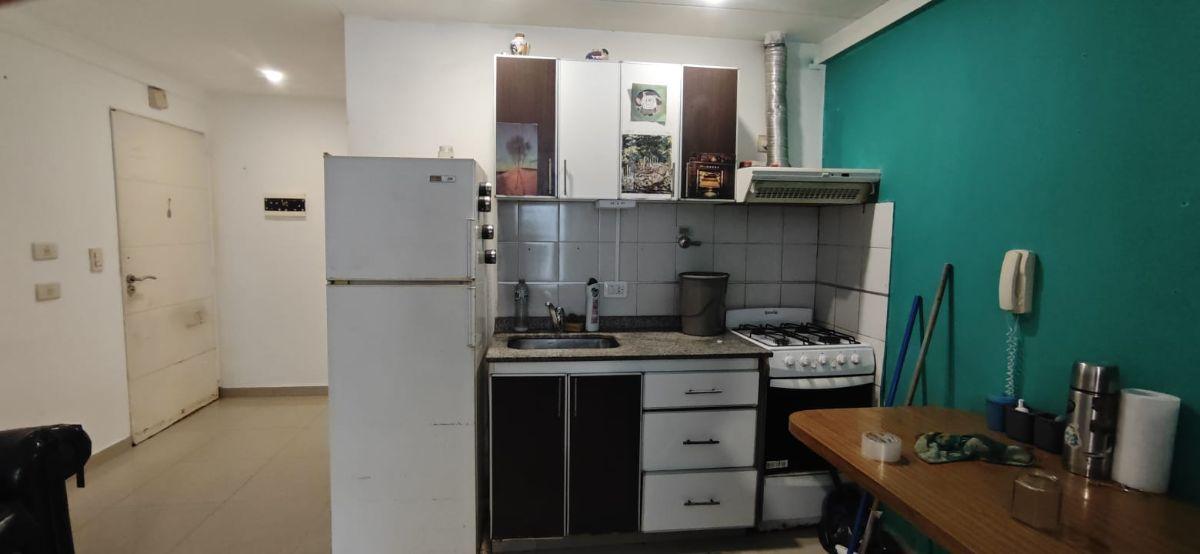 Foto de Monoambiente con patio en venta en La Paternal, imagen 4