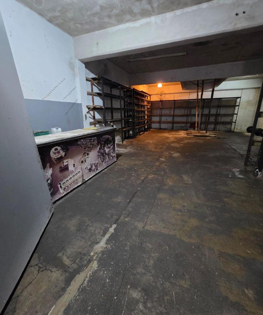Foto de Galpon Sobre Terreno Propio, zona de Repuestos, imagen 5
