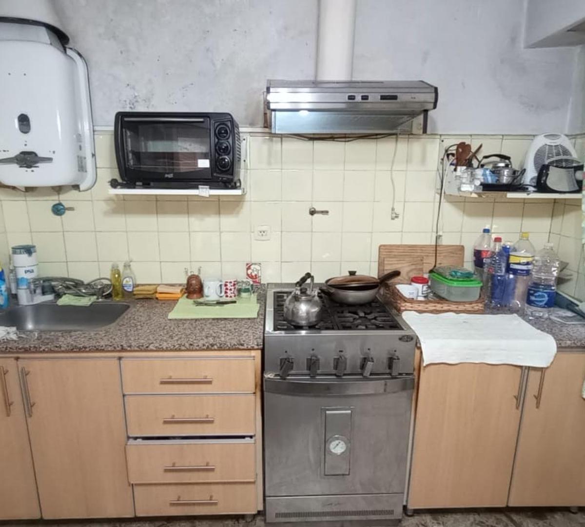 Casa con Amplio Fondo y Quincho en Venta 5