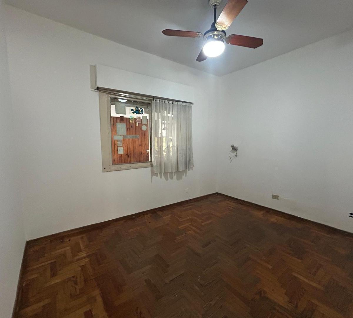 Excelente Casa con Patio en Villa Maipú 1