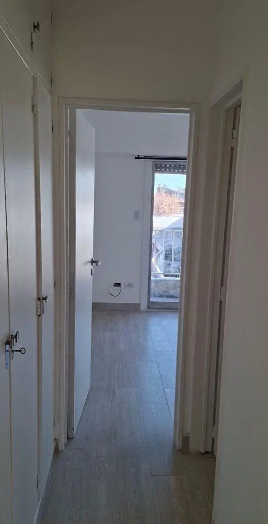 Departamento 2 Ambientes Pleno Centro Comercial Totalmente Remodelado a Nuevo – Muy Luminoso 1