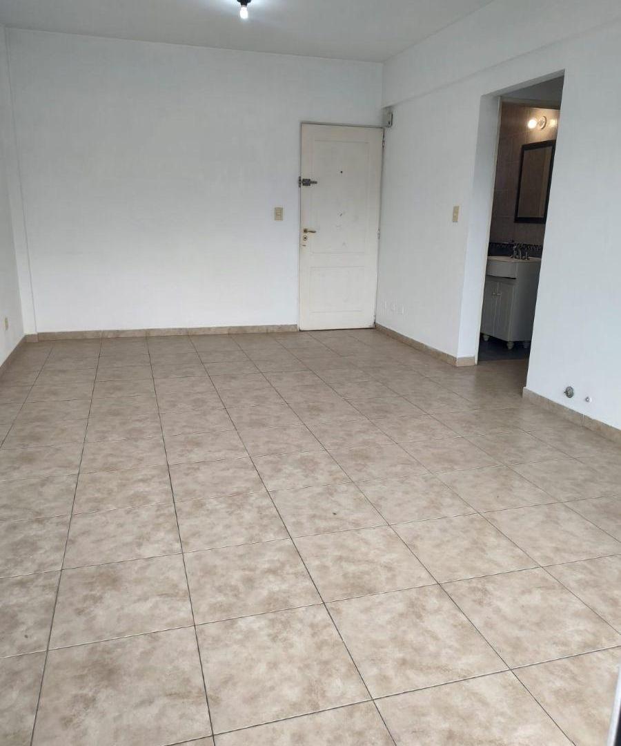 Foto de Departamento de 3 ambientes en venta – Monte Grande, imagen 3