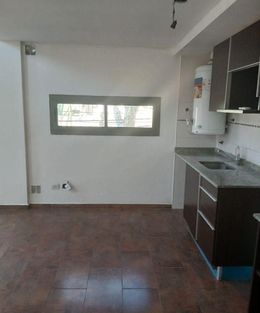 Foto de DEPARTAMENTO TIPO LOFT CON COCHERA DESCUBIERTA – MUY LUMINOSO, imagen 4