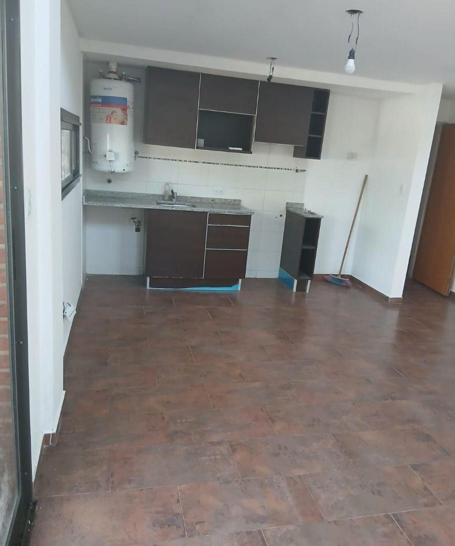 Foto de DEPARTAMENTO TIPO LOFT CON COCHERA DESCUBIERTA – MUY LUMINOSO, imagen 3