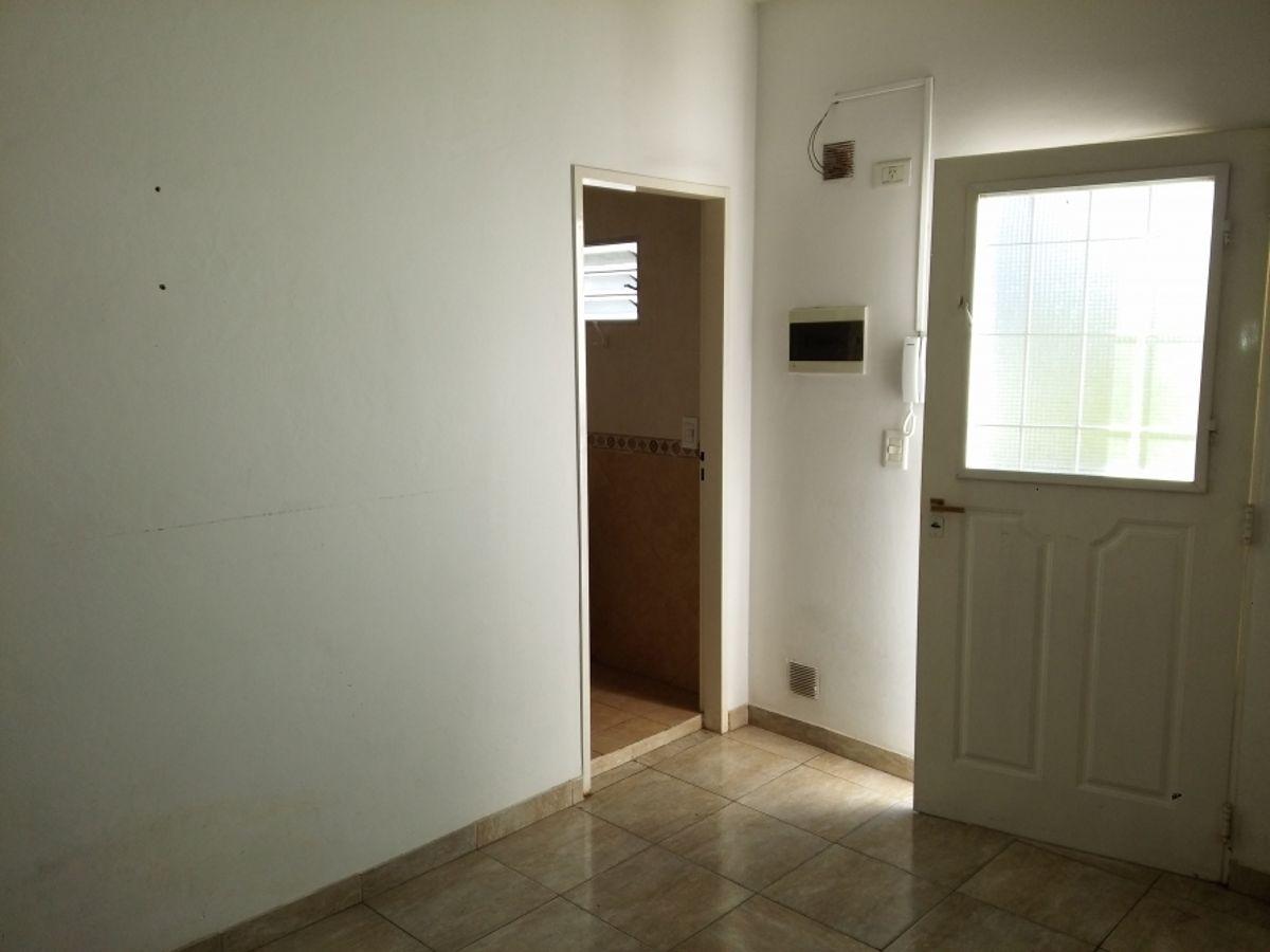 Foto de IMPECABLE DEPARTAMENTO DE 2 AMBIENTES EN ALQUILER – EXCELENTE UBICACIÓN, imagen 1