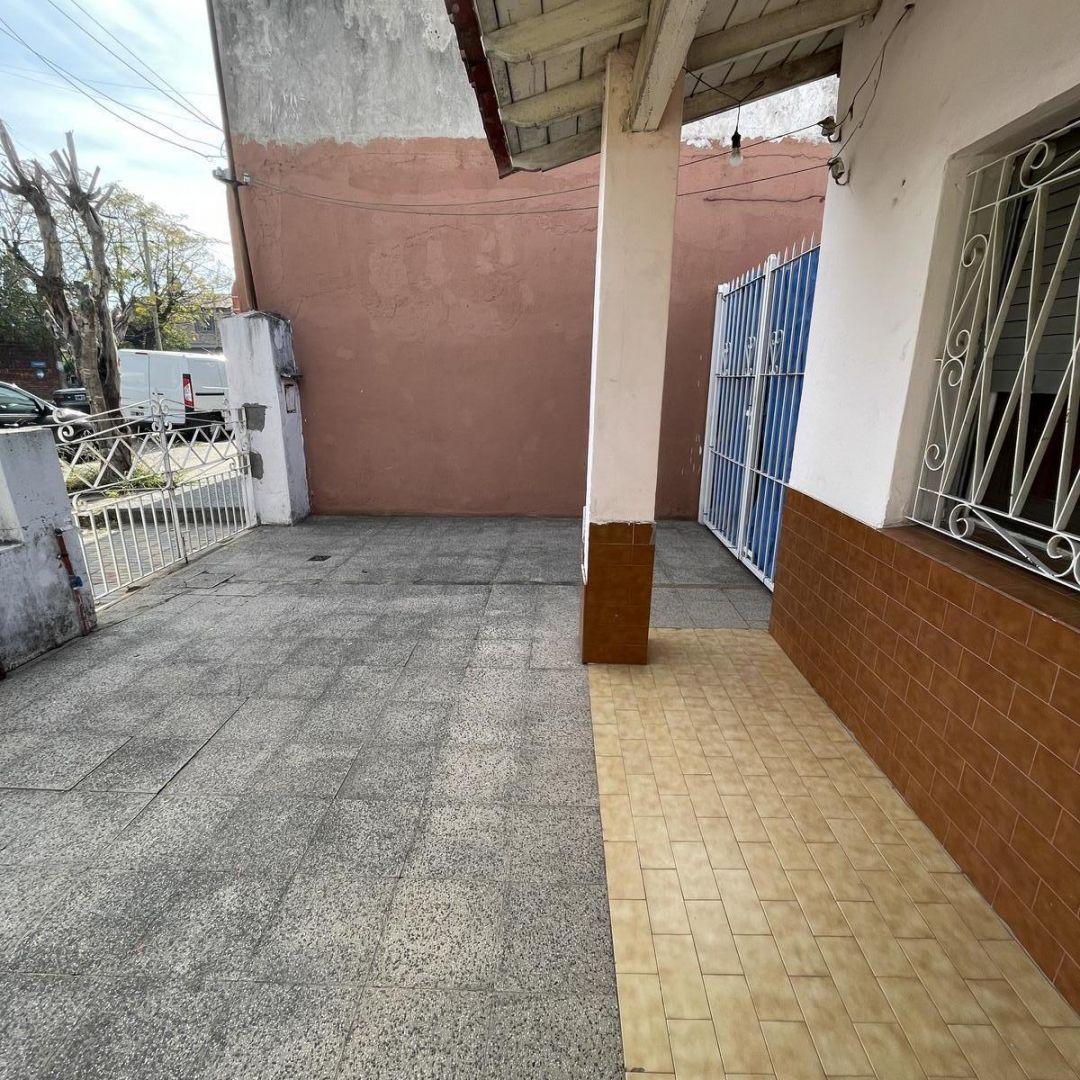 Foto de Alquiler de casa 2 ambientes amplia en Lanus!, imagen 3