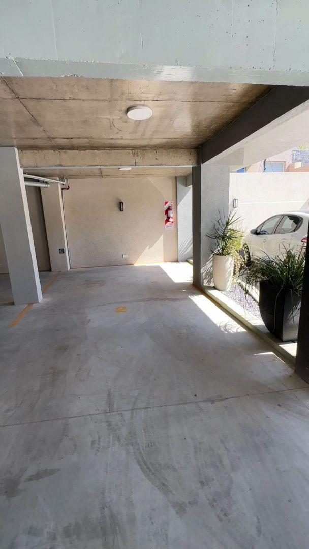 Foto de Cochera en Planta Baja de edificio Miguel Cane 249 Lanus Oeste Unidad, imagen 3