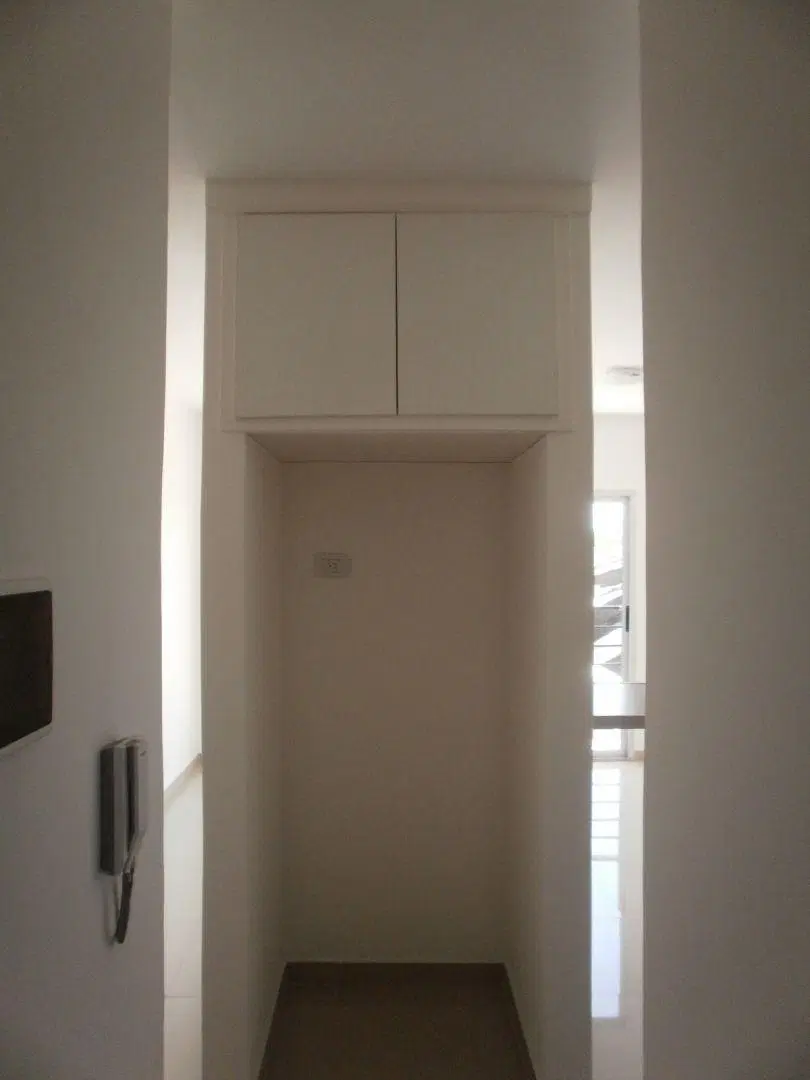 MONOAMBIENTE moderno a 50 metros de Av. Yrigoyen y en excelente zona de Avellane 4