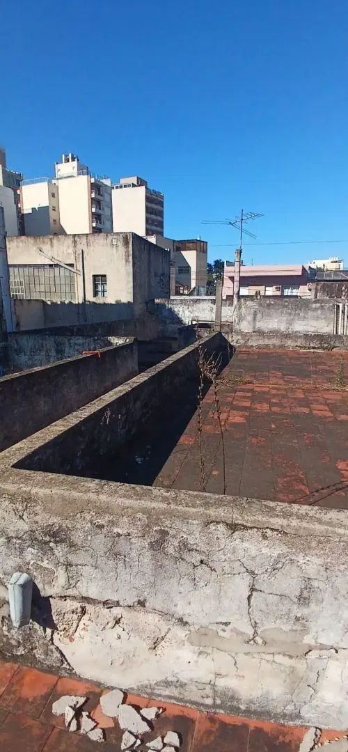 Lote de 247 mt2 en excelente zona de Lanús Oeste! 2
