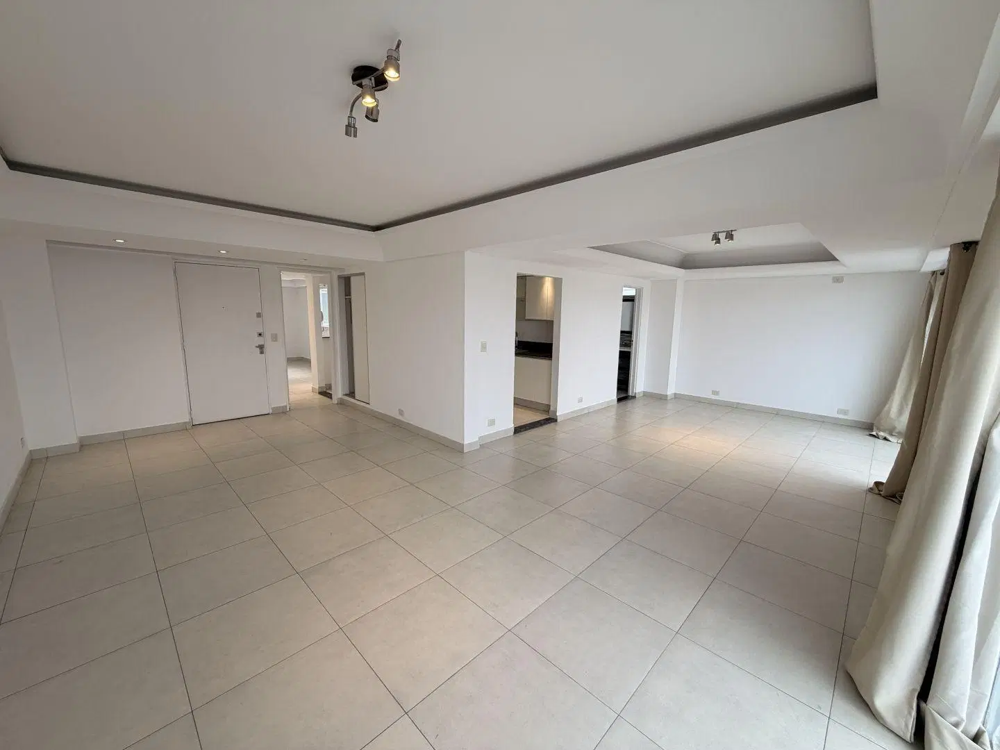 Oportunidad Excelente 4 Ambientes en Venta Renovado Entrega Inmediata 4