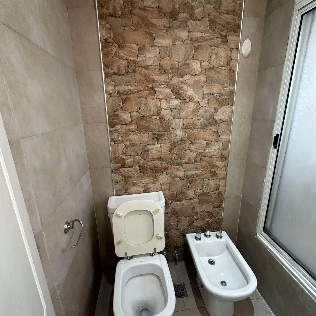 Departamento dos ambientes con balcon al frente y al contrafrente en alquiler 2