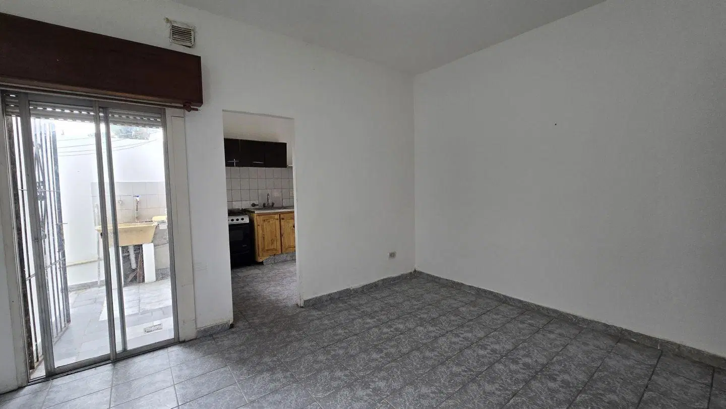 Departamento en PH 3 Ambientes Super Amplio con patio Alquiler 2