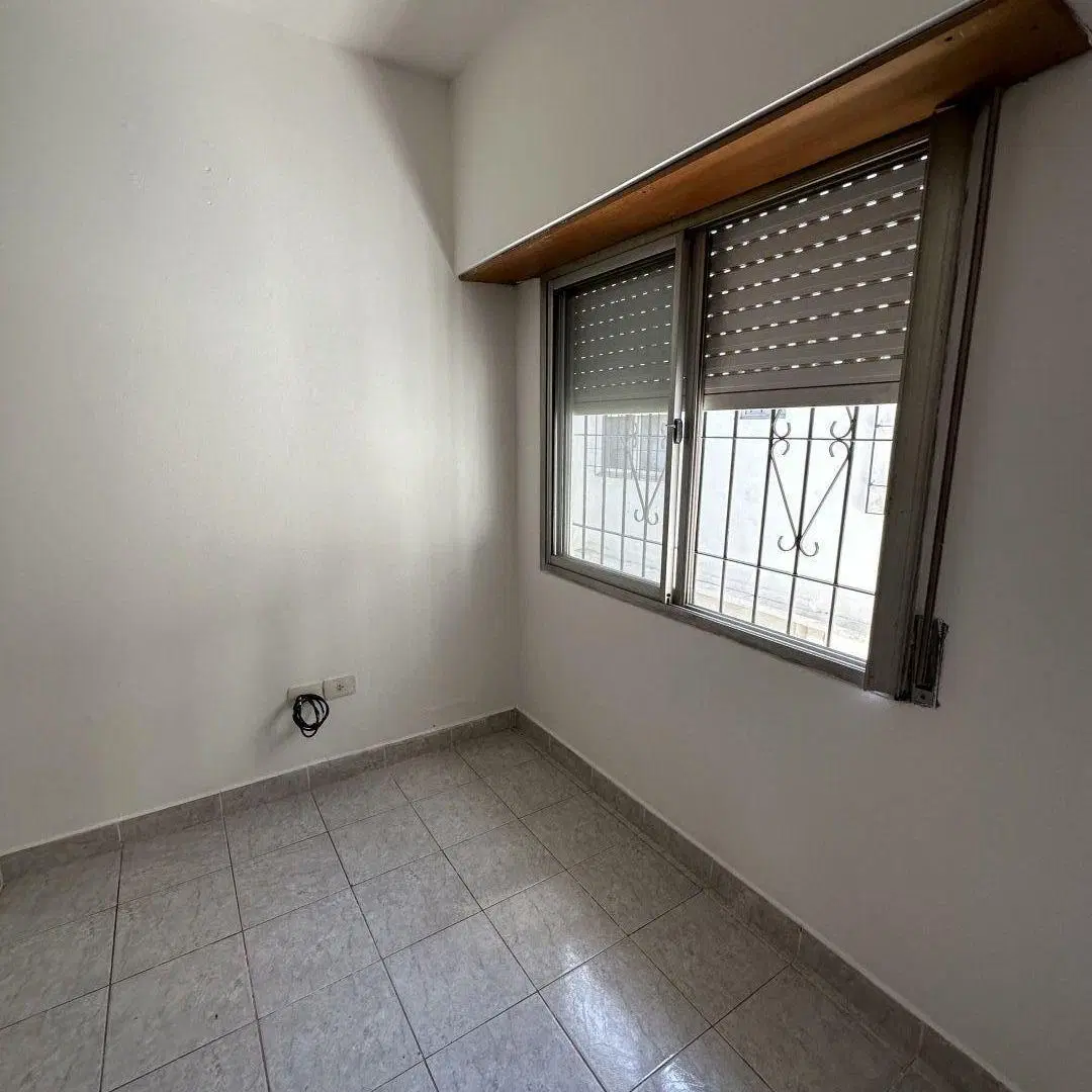 Excelente Departamento en Alquiler en PH 3 Ambientes con Aire acondicionado y Patio 4