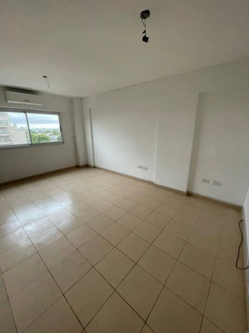 Departamento dos ambientes en Alquiler con Cochera Centrico Amplio 4
