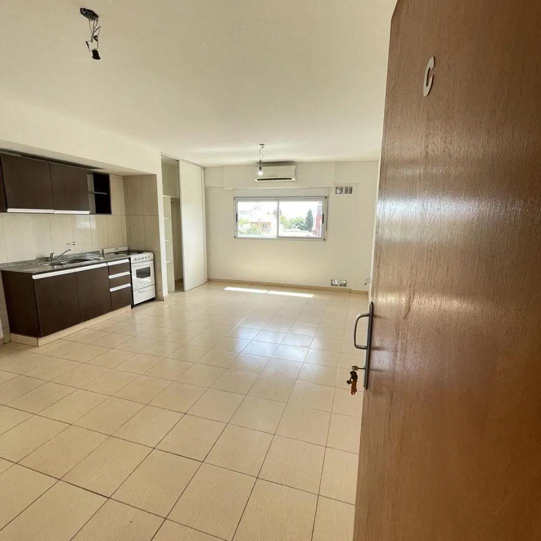Departamento en Lanús Este Monoambiente Amplio y Moderno en Alquiler 4