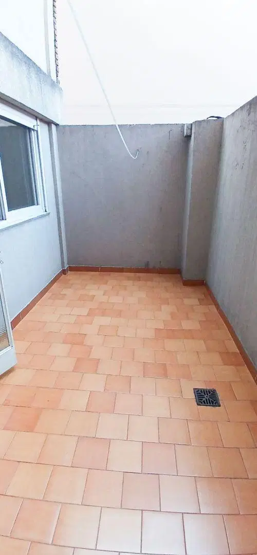 Dpto 3 Ambientes con patio en plena estación de Lanús Este! 8