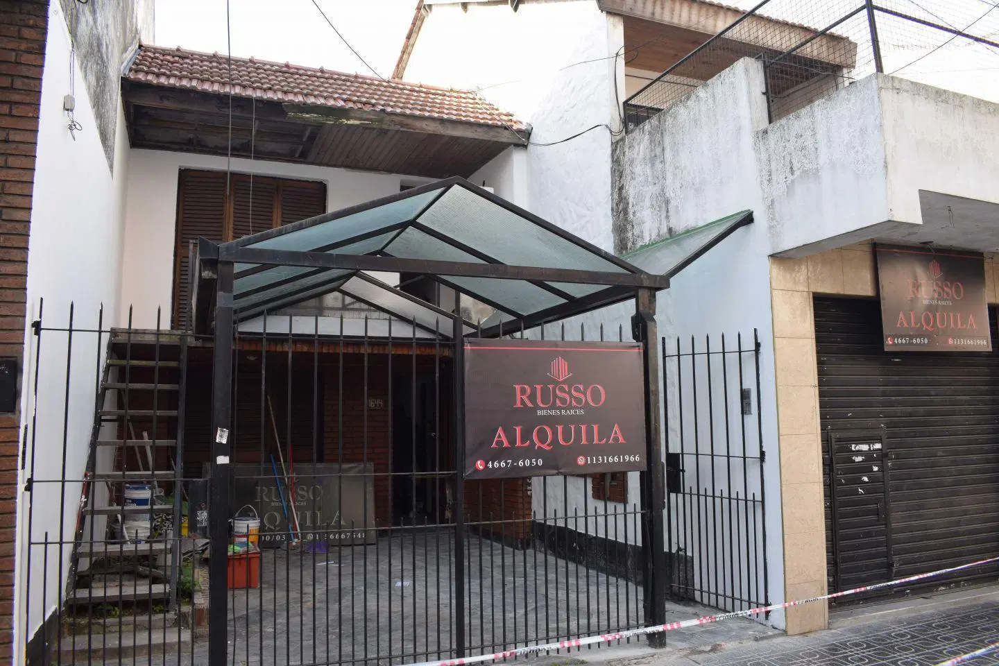 Casa 4 Ambientes en Alquiler Con Patio con Verde y Pileta 3