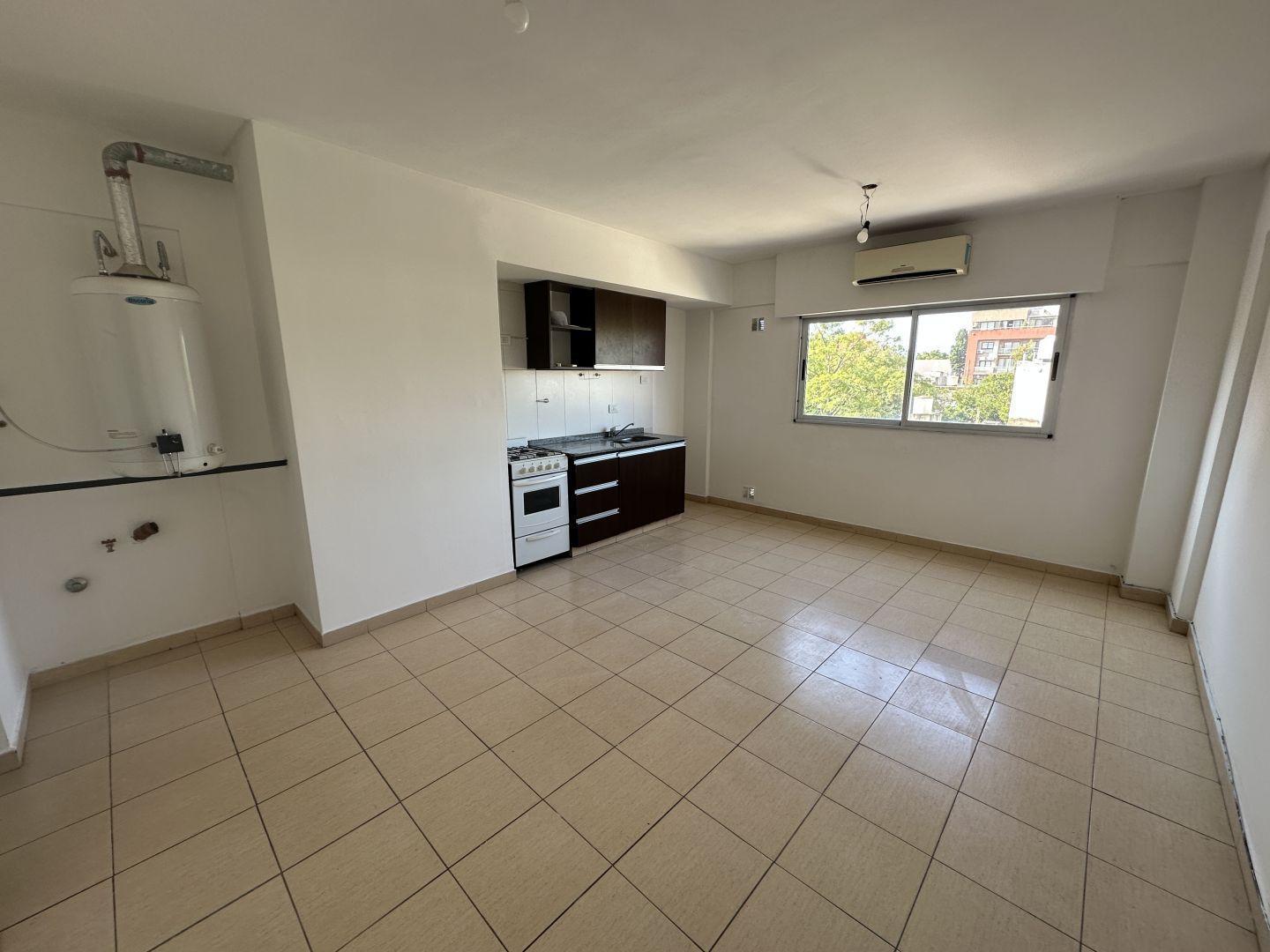 Foto de Departamento 2 Ambientes con Patio y Cochera, imagen 4