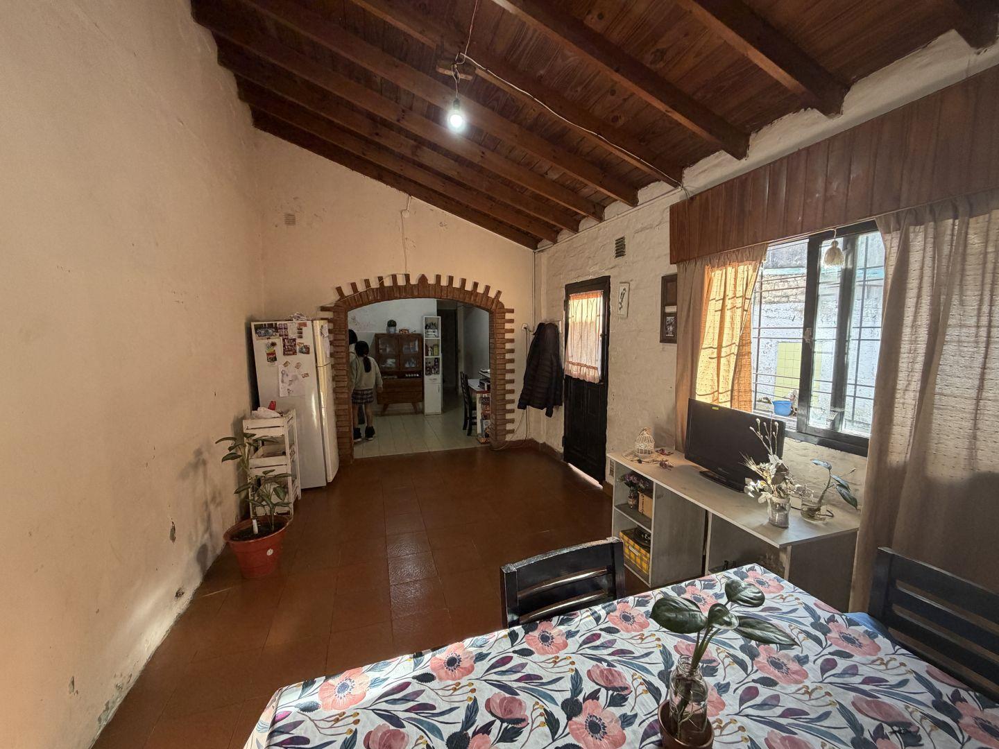 Foto de Casa 4 ambientes en lanus este, imagen 2