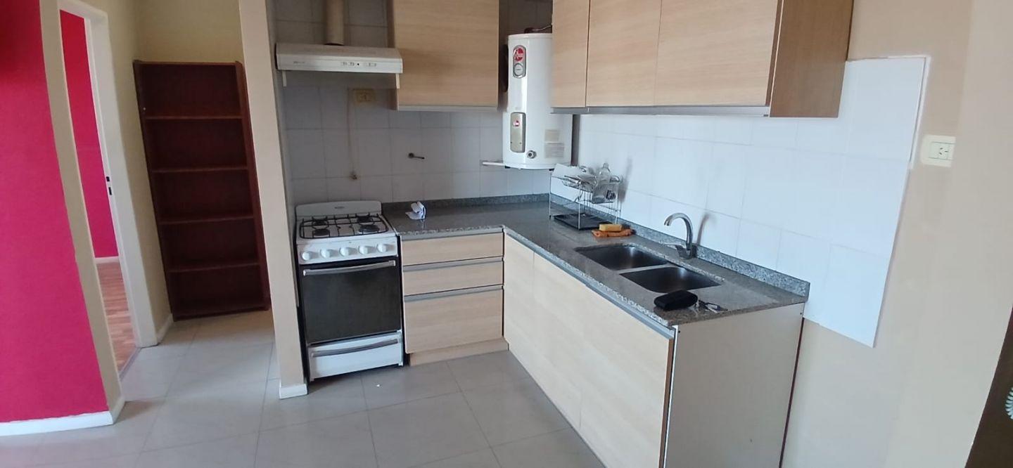Foto de Departamento 2 AMBIENTES ALQUILER en muy buena ubicación de Lanús, imagen 3