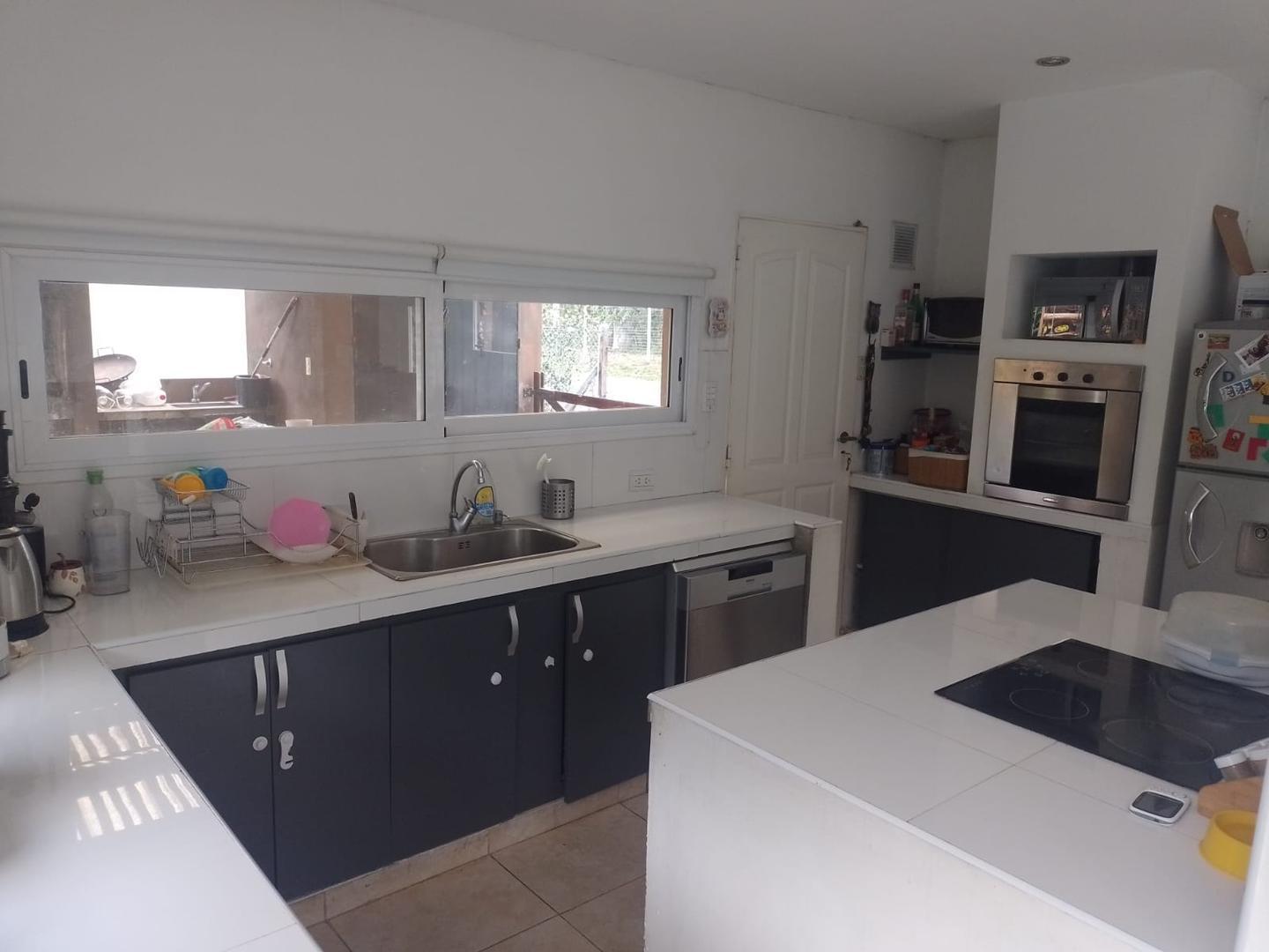 Foto de ALQUILER EXCELENTE CASA 5 AMB. EN BRO. LOS 3 CONILES PILAR, imagen 5