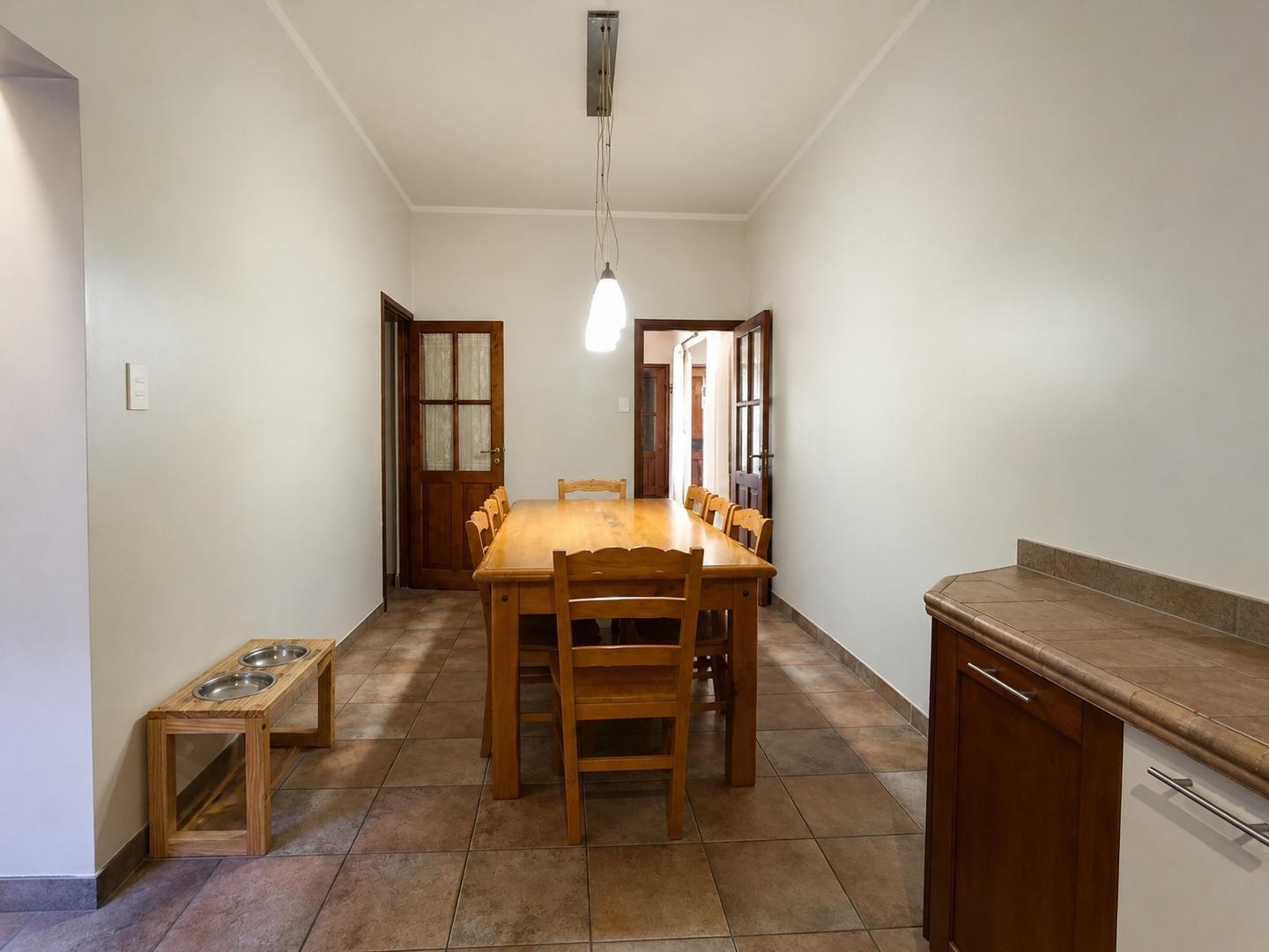 Foto de AMPLIA CASA 4 AMBIENTES + PLAYROOM EN TEMPERLEY SIN EXPENSAS, imagen 5