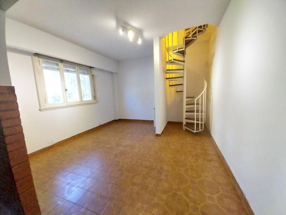 Casa Sobre Lote Propio de 9 de Frente X 11 Profundidad! 1