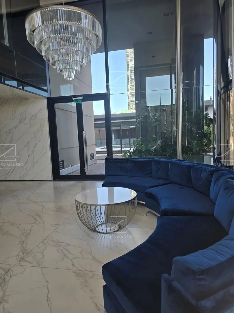 TRES AMBIENTES EN VENTA EN LINK TOWER, IMPECABLE 5