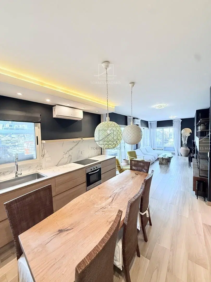 Exclusivo duplex con terraza y parrilla privada amoblado de dos dormitorios en alquiler 5