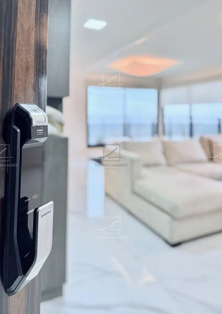BAJO DE PRECIO - RIVER VIEW SEMIPISO DE 3 DORMITORIOS EN SUITE - 2 COCHERAS ! 5