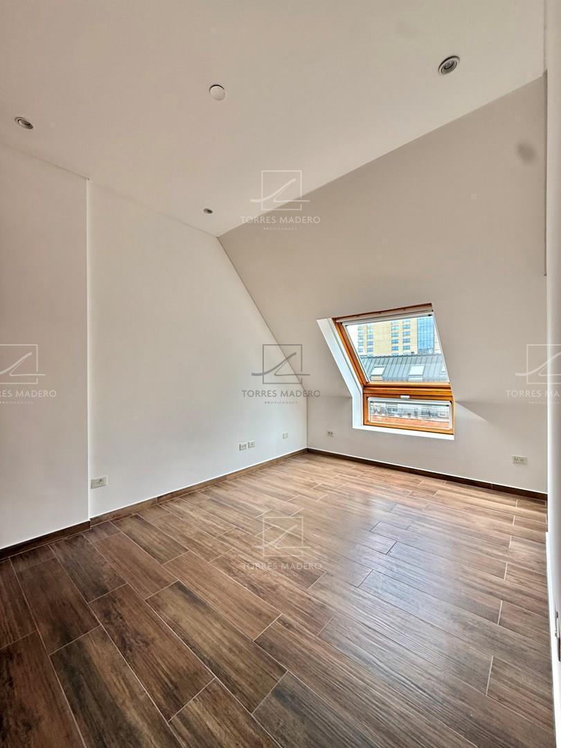 Foto de DUPLEX EN ALQUILER DE 3 DORMITORIOS CON COCHERA. VISTAS ABIERTAS !!, imagen 4