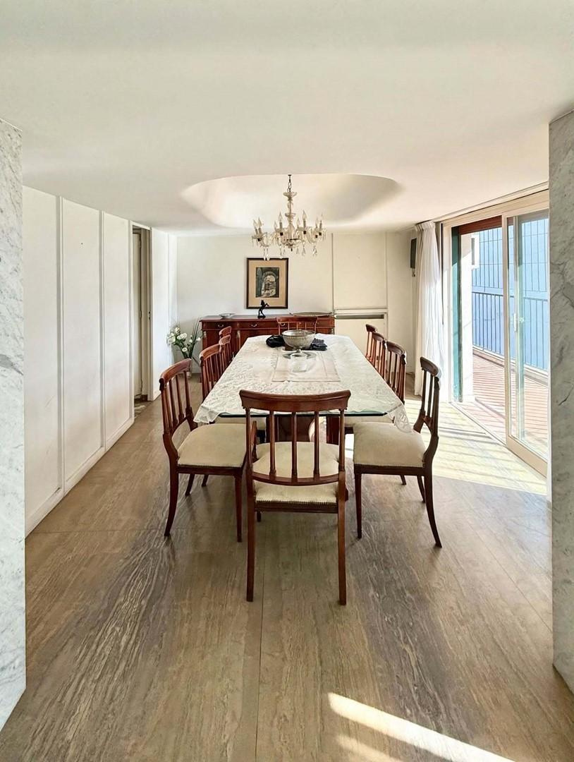 Foto de OPORTUNIDAD SEMIPISO DE 3 Y DEP EN VENTA EN BARRACAS CON COCHERA., imagen 3